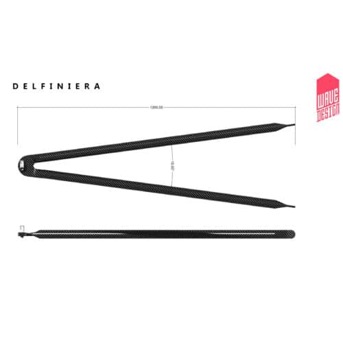 Delfiniera utilizzata nel rigging di una barca a vela, mostrata in primo piano con dettagli dei materiali resistenti e delle corde che fanno parte del sistema di attrezzatura.